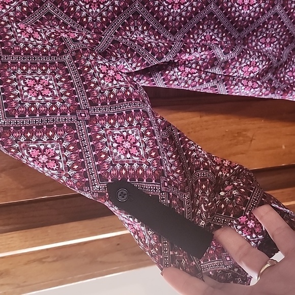 ✨️3/$20 ✨️Tacera‎ blouse - Picture 4 of 5